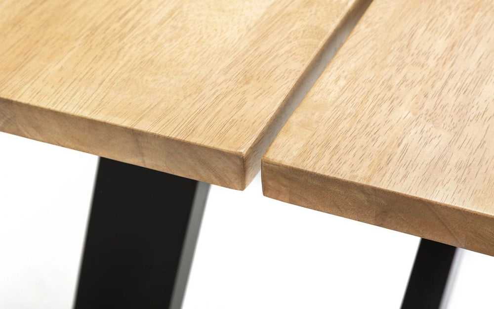 Ava Dining Table Black Oak Detail