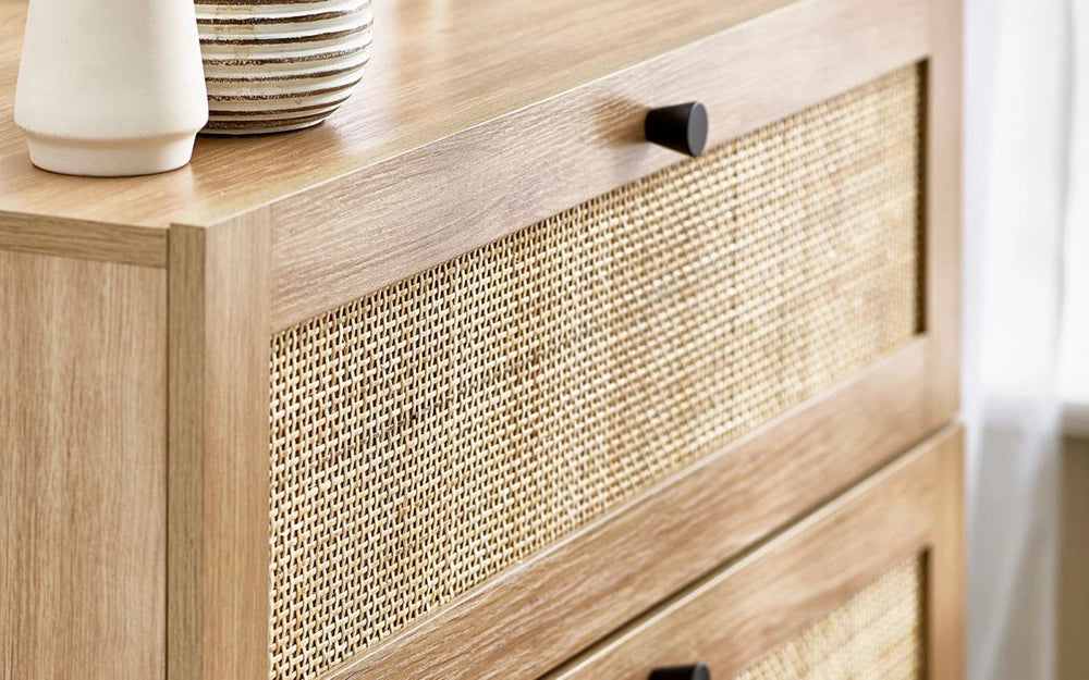 Bari 3 Drawer Chest Oak Detail 2