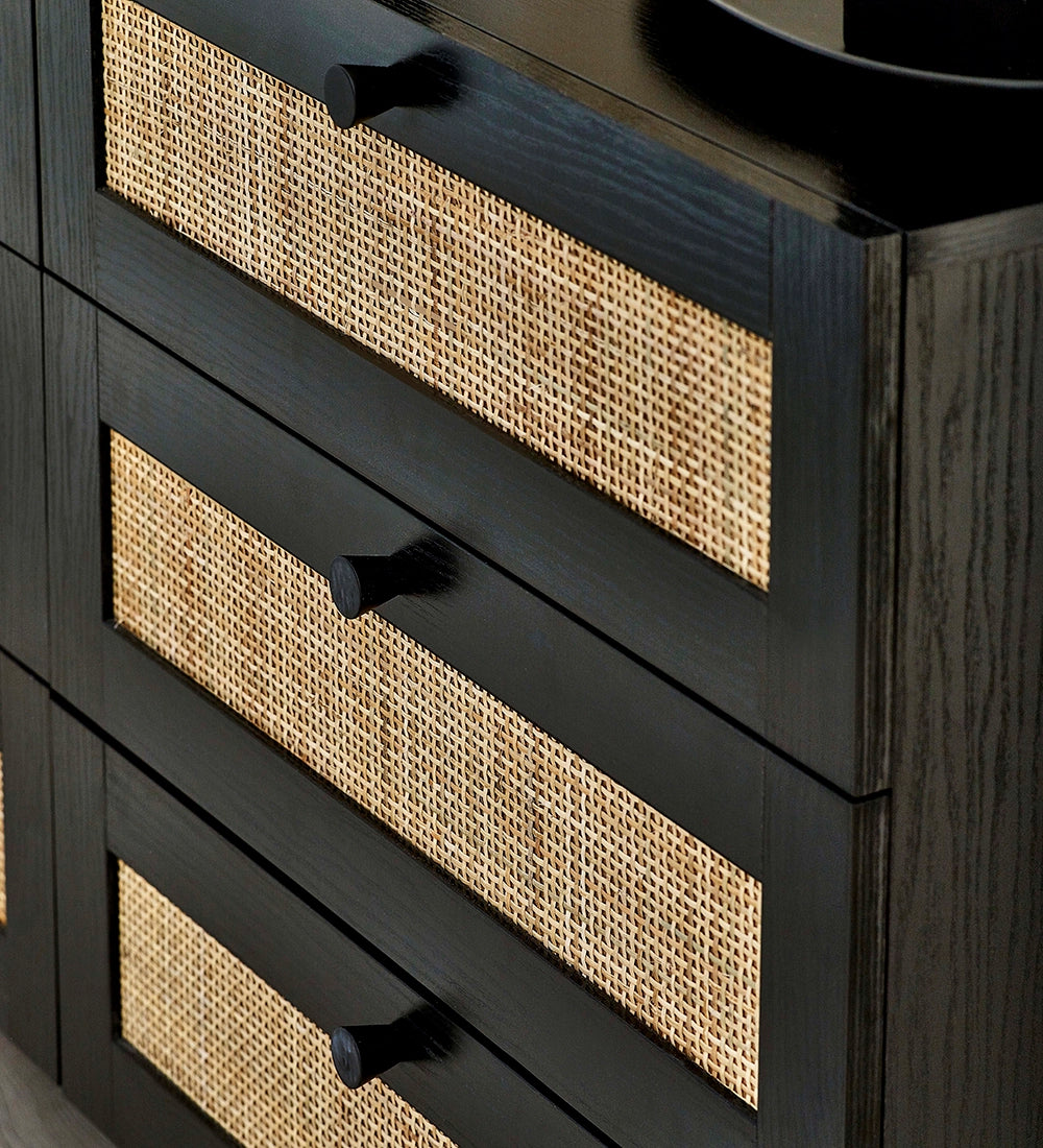 Bari 6 Drawer Chest Black Detail