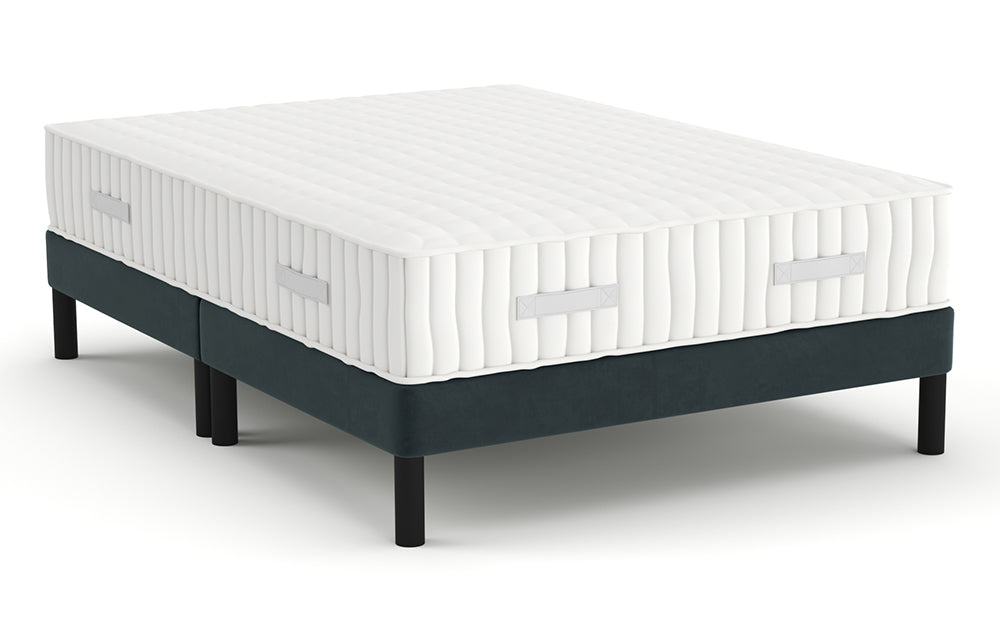 Divan Bed 4'6" Double on black legs in Plush Velvet Steel