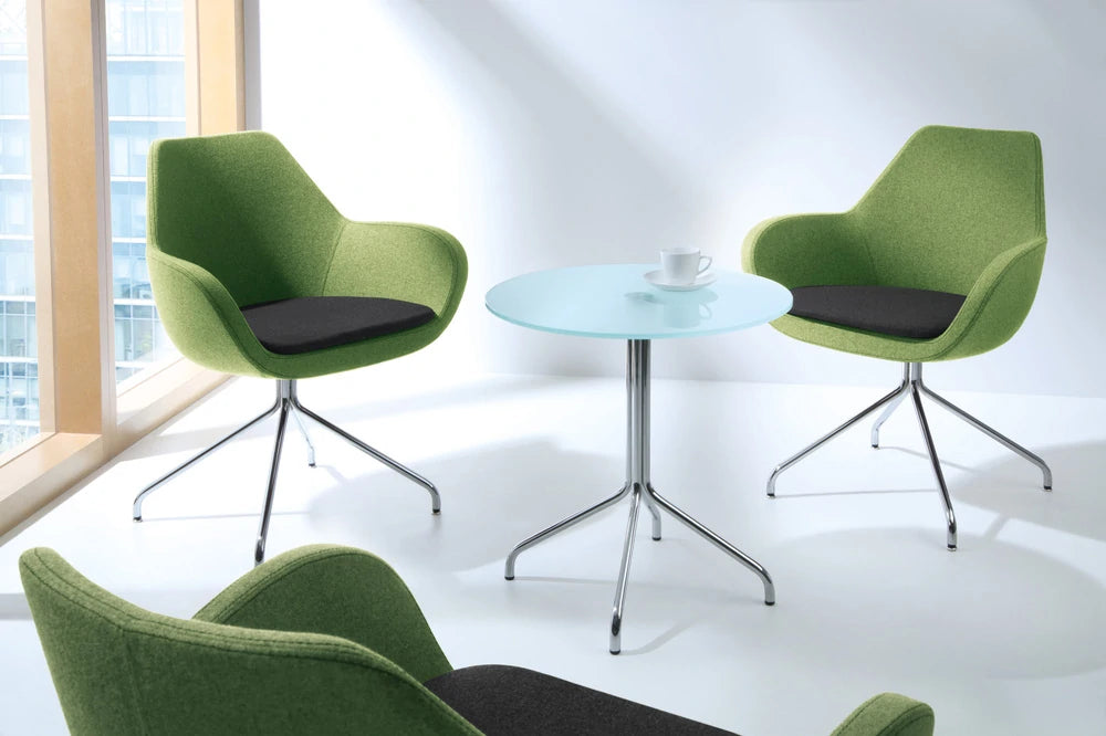 Fan Armchair With Wooden Legs Model 10Hw 5