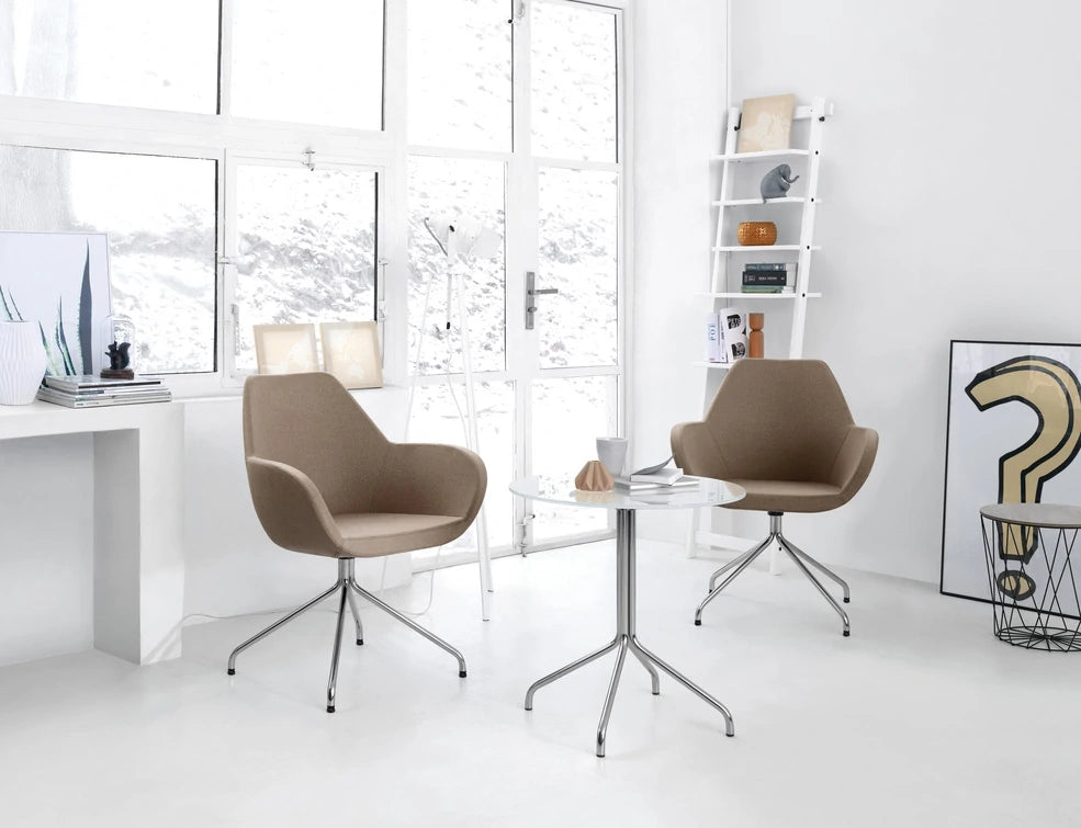 Fan Armchair With Wooden Legs Model 10Hw 8