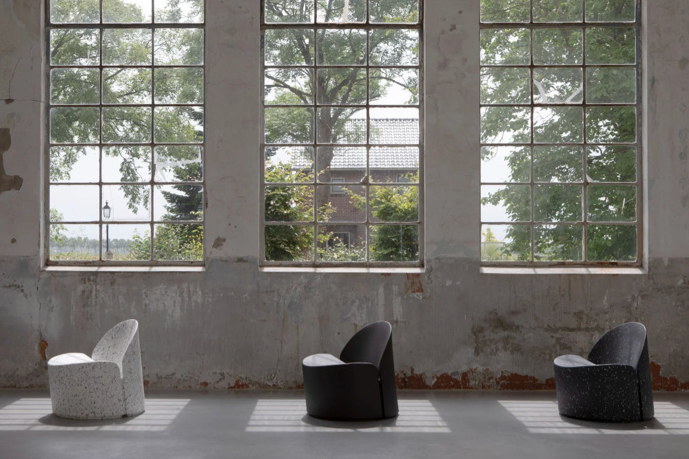 Gio Outdoor Chair Family in Breakout Setting