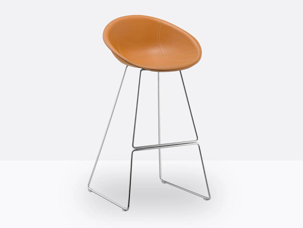 Gliss Barstool with Footrest
