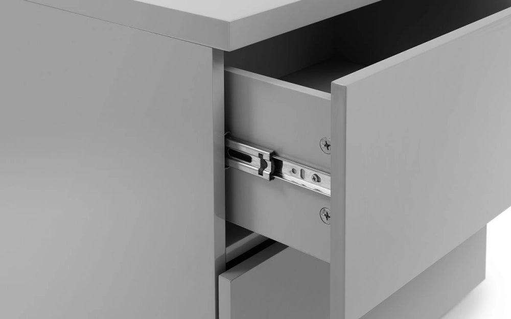 Hattie 6 Drawer Wide Chest Grey Gloss Runner Detail