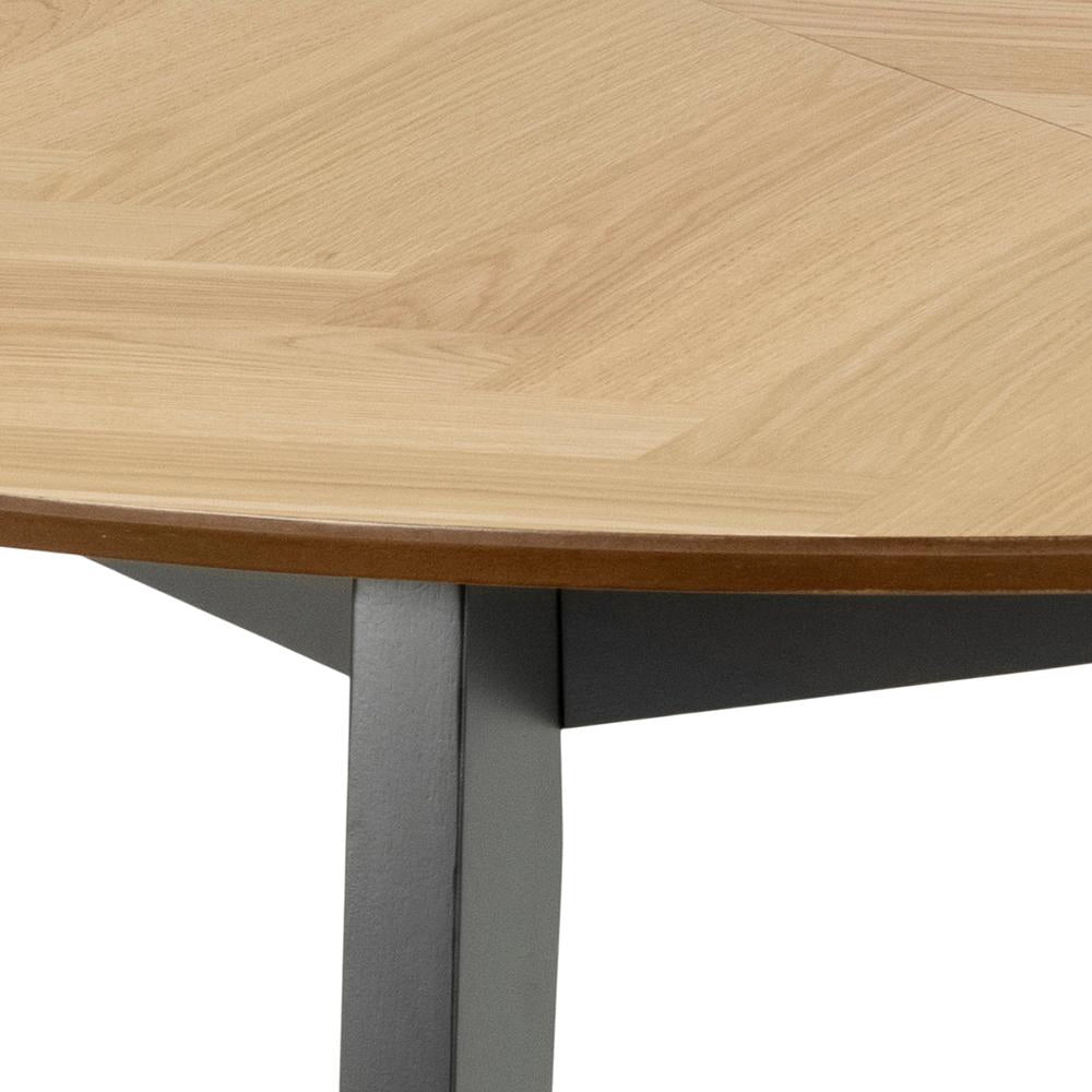 Mahon Extending Dining Table Matte Oak Top Detail