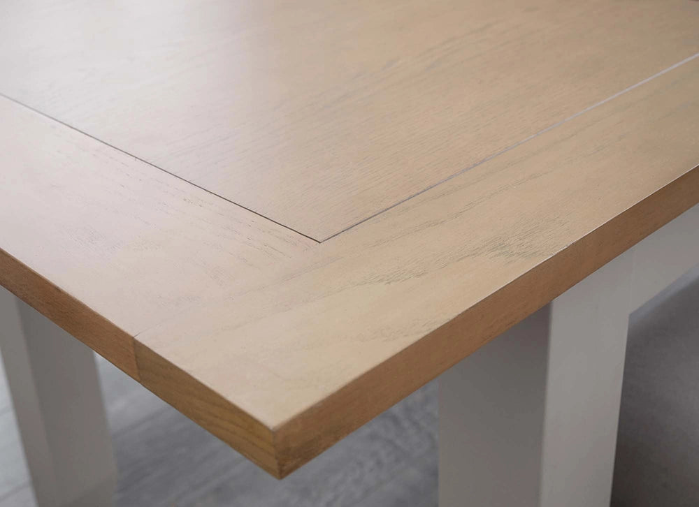 Monde Extending Dining Table Top Corner Detail
