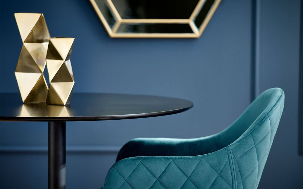Neala Round Dining Table Edge Details