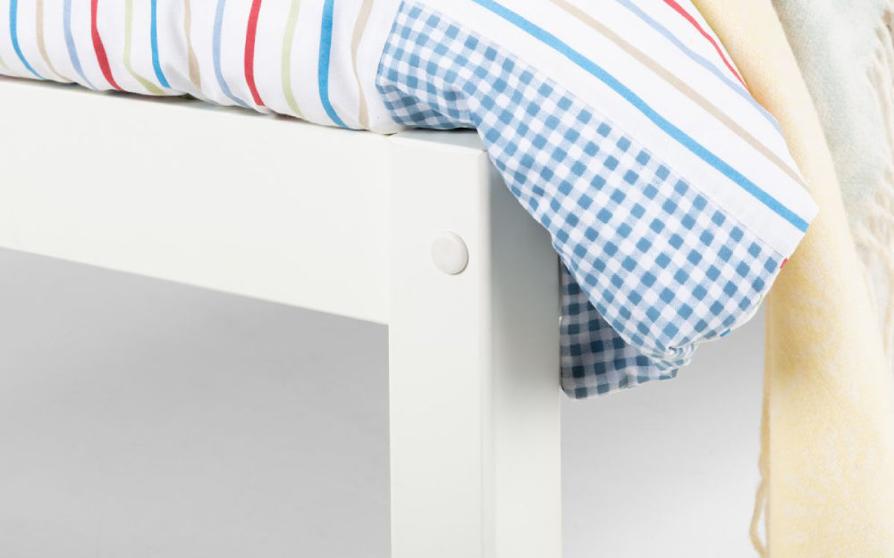 Una 3"0' Bedframe Surf White Leg Corner Detail