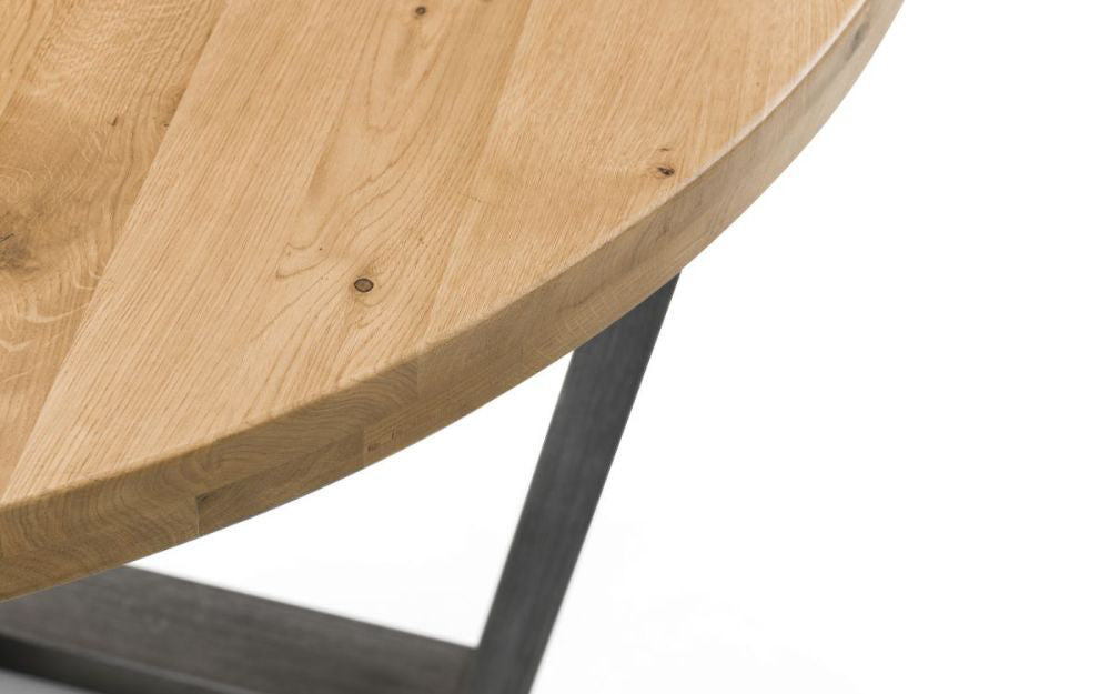 Bronx Round Dining Table Oak Edge Detail