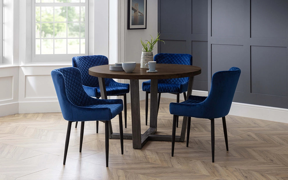 Bronx Round Dining Table in Dark Oak Finish with Padded Leather Chairs in Dining Setting 3