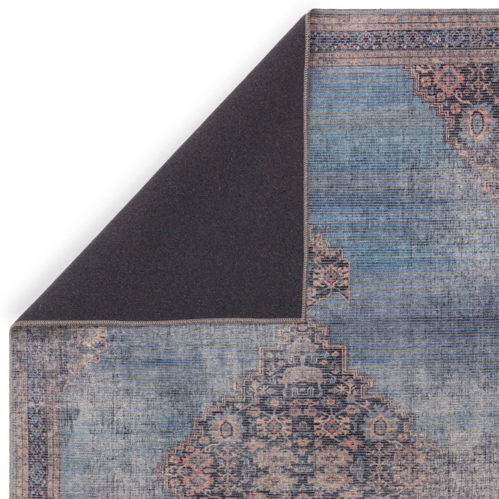 Cayen Dana Vintage Rug Folded Corner Detail