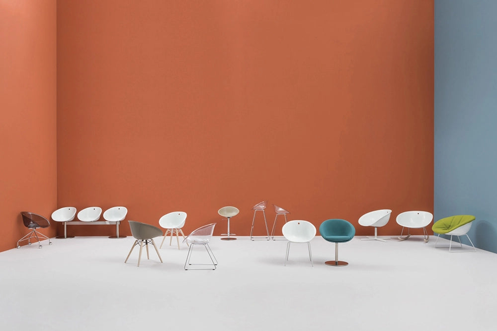 Gliss Seating Family Studio Setting