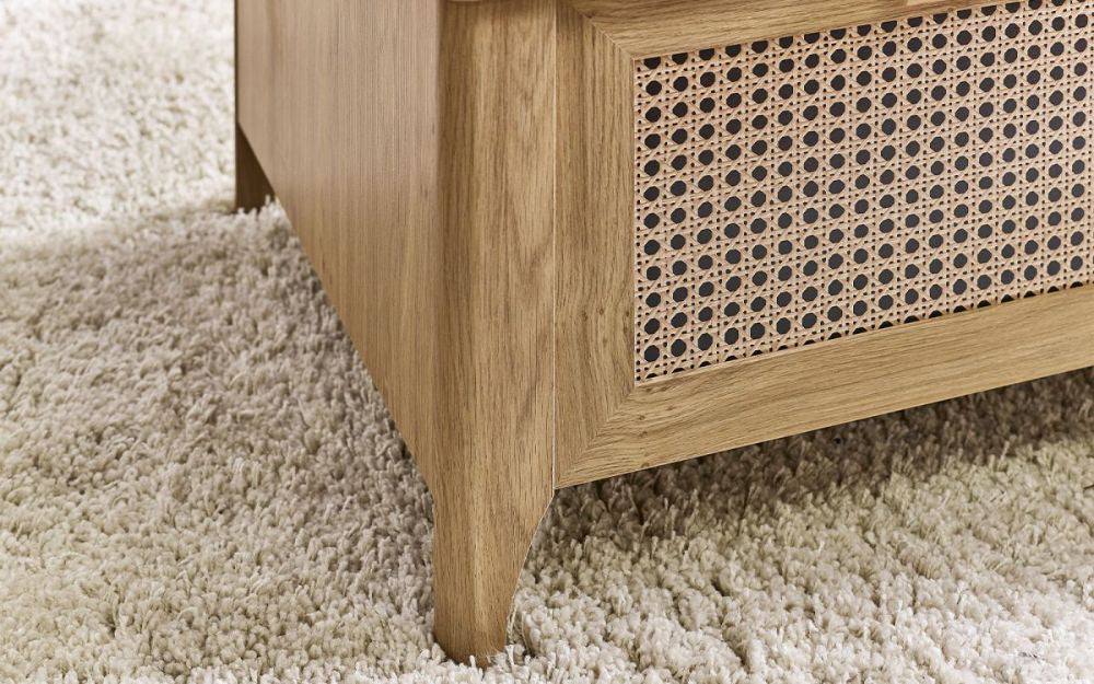 Hobart 2-Drawer Coffee Table Leg Detail 2