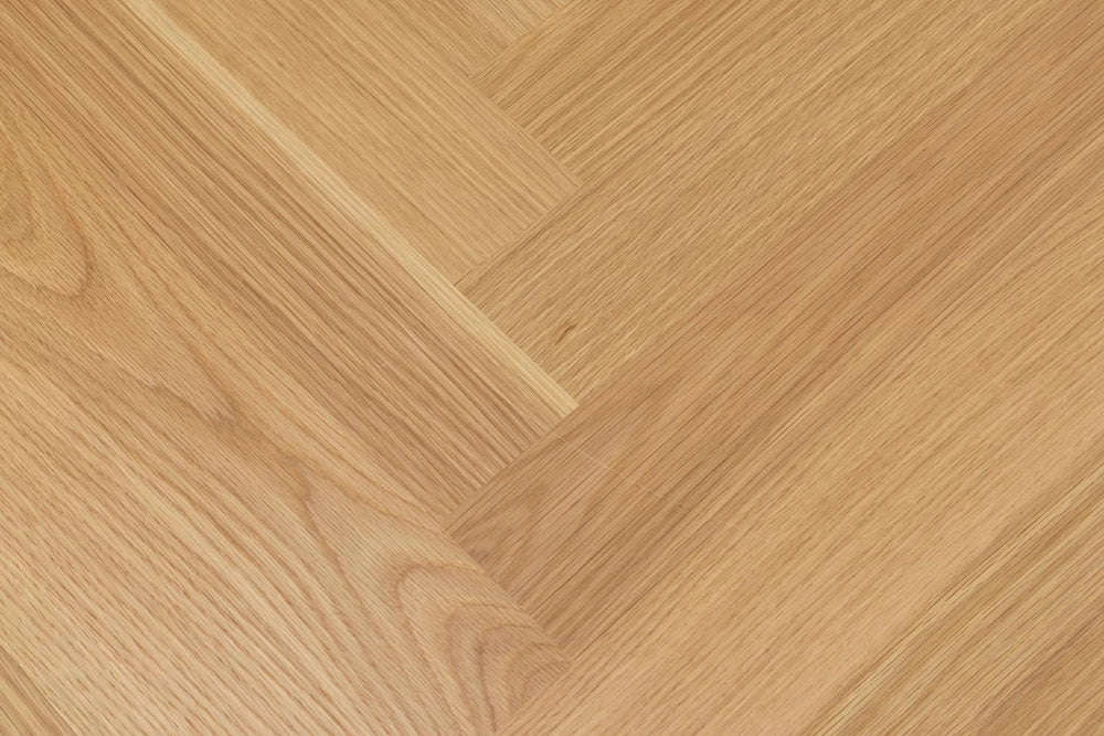 Mahon Extending Dining Table Matte Oak Wood Detail