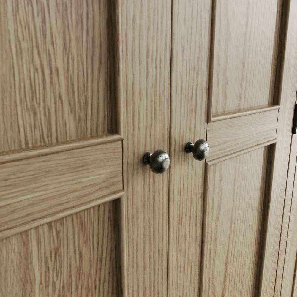 Sadie 3 Door Wardrobe Smoked Oak Door Handle Detail