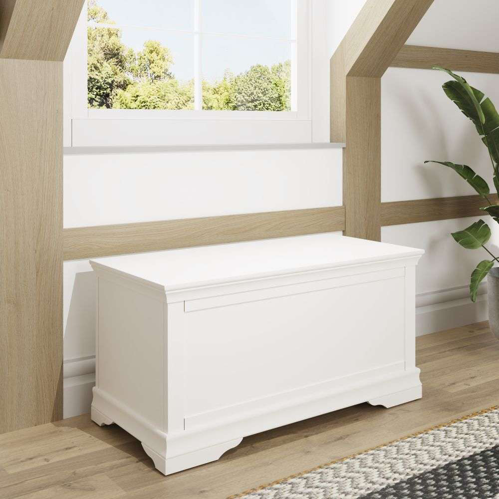 Scarlette Blanket Box in White Finish with Indoor Plant in Bedroom Setting