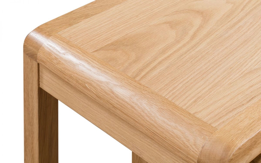 Vault Oak Next Of 2 Tables Top Detail