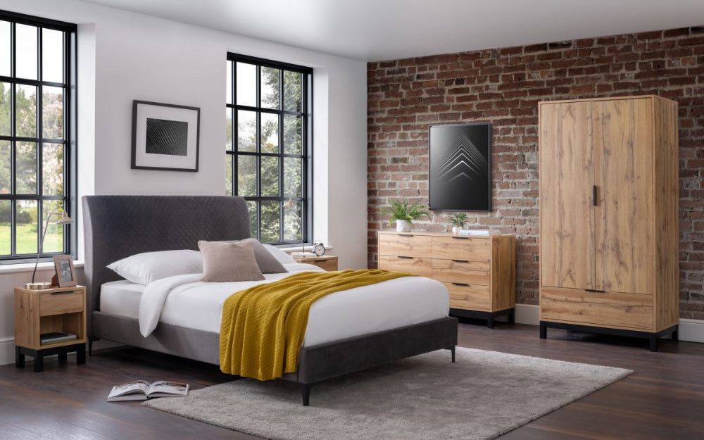 Verona 1 Drawer Bedside Table Oak with Wardrobe and Chest Drawer in Bedroom Setting