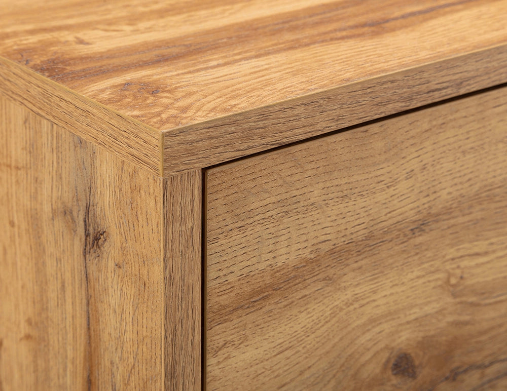 Verona 4 Drawer Chest Corner Detail