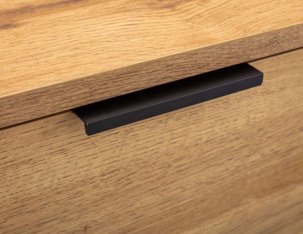 Verona 4 Drawer Chest Handle Detail